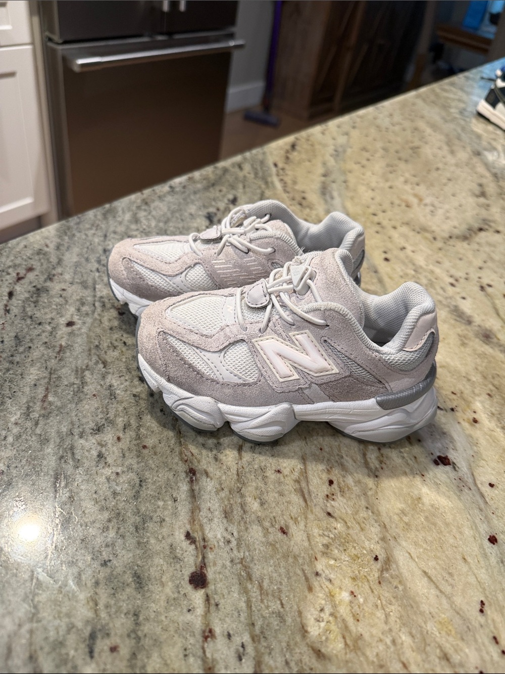 New Balance Kids Light Gray and White Chunky Sneakers